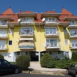Aquarosa Apartment *